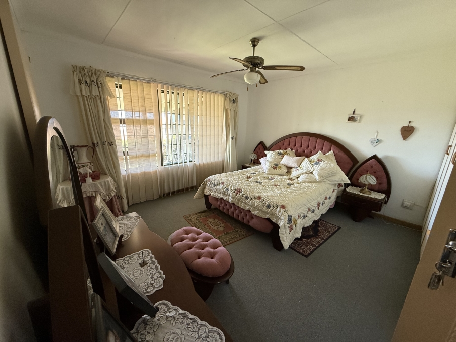 3 Bedroom Property for Sale in Hartenbos Central Western Cape